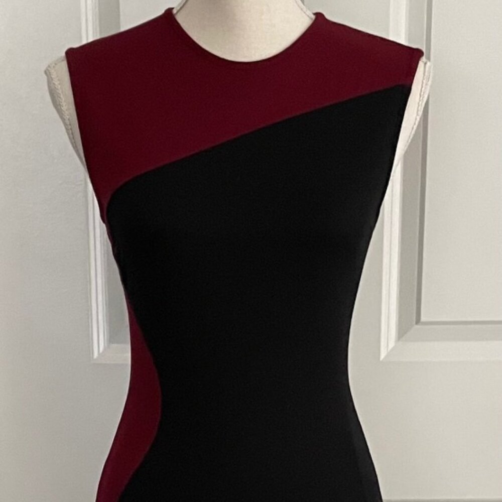 STELLA MCCARTNEY BLACK AND BURGUNDY BODYCON SHEATH DRESS - SIZE 38 IT
